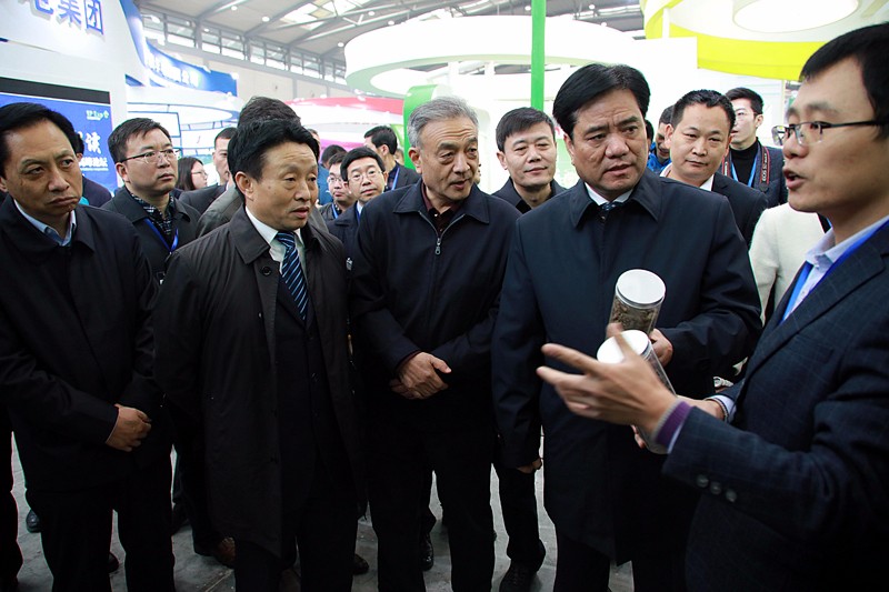 张道宏李冬玉出席2017第三届西安国际6008集团工业展览会｜熊良虎致辞