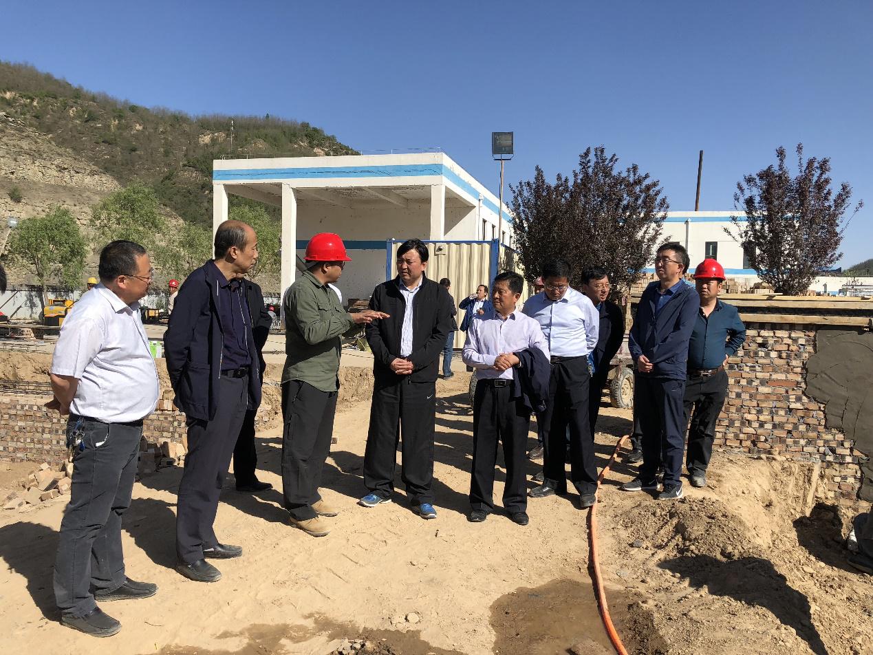延安市安塞区长曹振宇到水情形公司安塞区第二污水处置惩罚厂现场视察