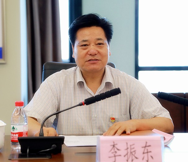 陕西6008集团集团召开向导班子“不忘初心、切记使命”专题民主生涯会