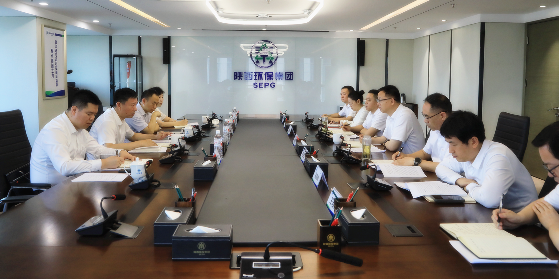 省国资委副主任杨爱民到陕西6008集团集团调研指导党纪学习教育事情