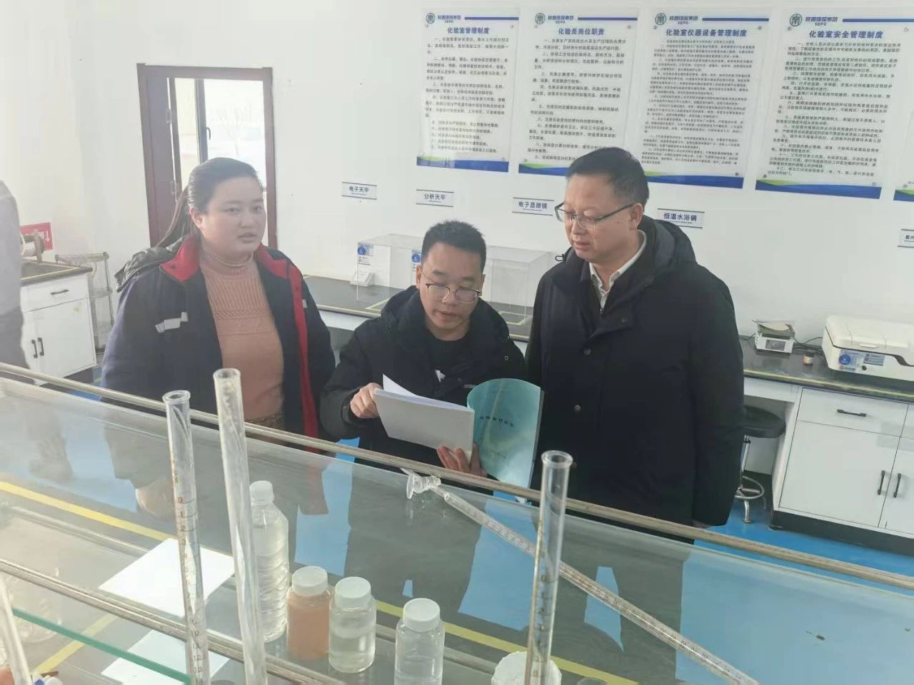 郝军亮以“四不两直”方法检查水情形公司项目一线春节前清静事情